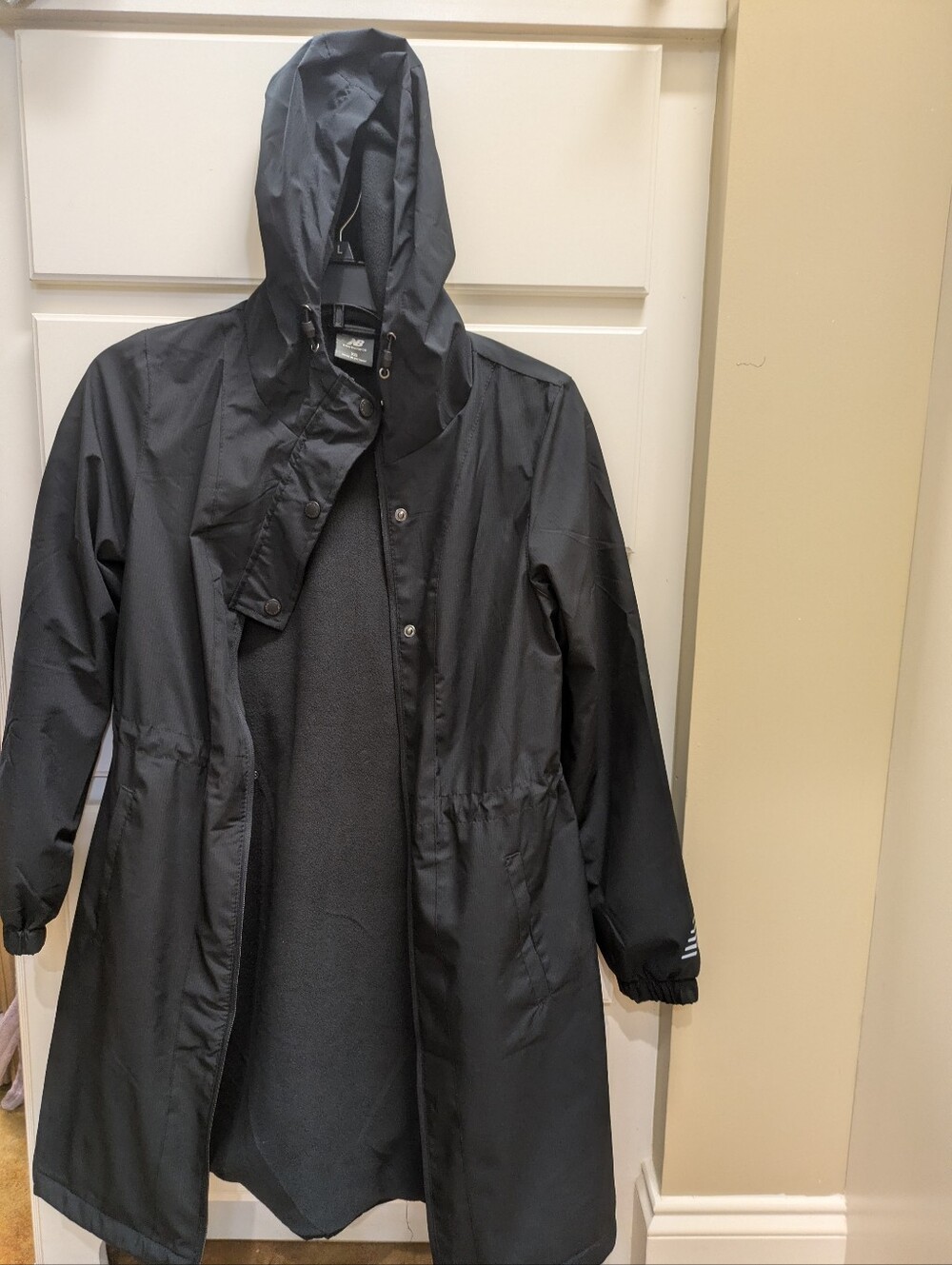 New Balance Black Hooded Women's Rain Jacket